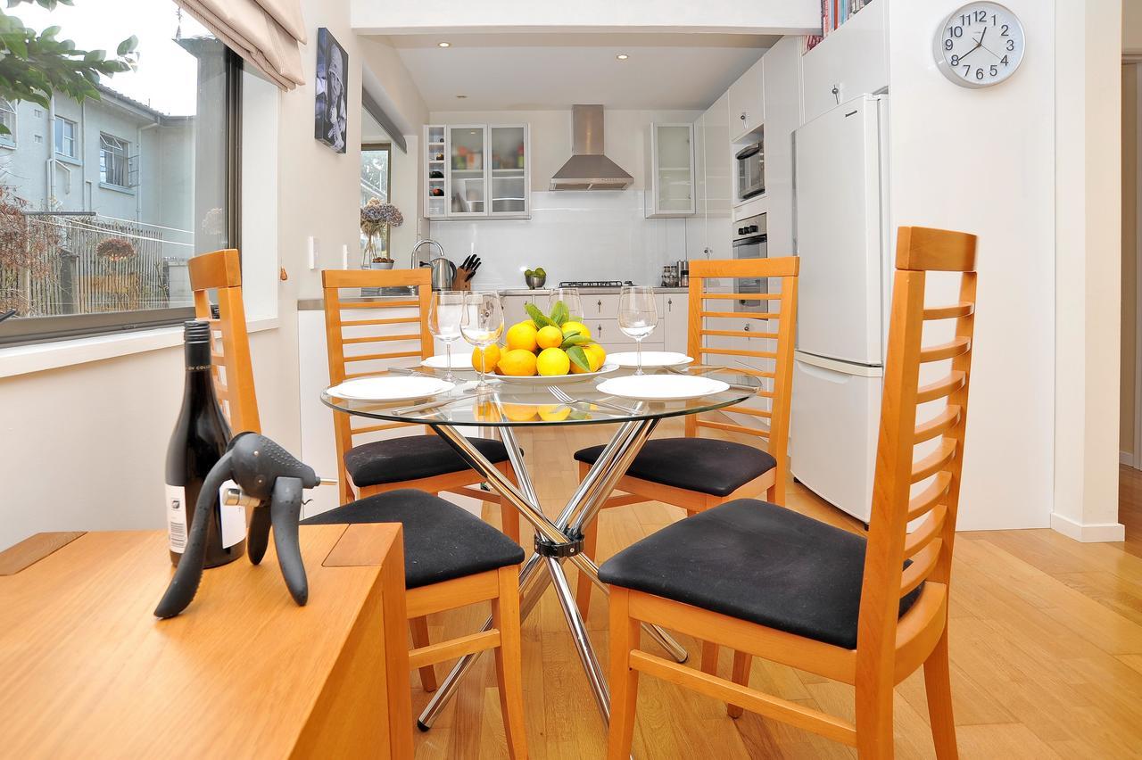 Salisbury Apartment - Christchurch Holiday Homes Eksteriør billede